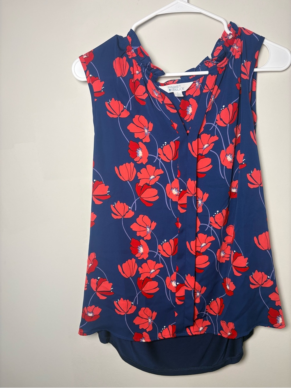 Market & Spruce Navy Floral Tie-Neck Camisole with Red Blooms